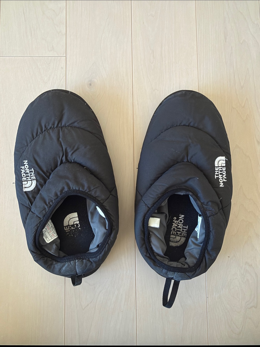 The North Face mens Black Insulated Slippers medium size